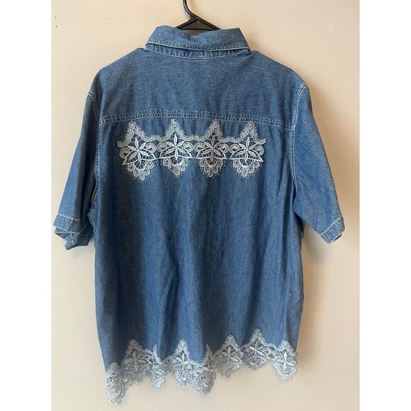 Vintage Plus Size Snoopy Denim Button Down - Picture 4 of 6